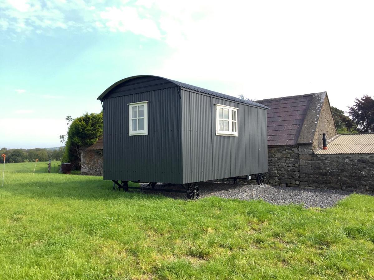 Sheelin Huts Blue, Hot-Tub Available From 1St April Until 1St November Villa Cavan Dış mekan fotoğraf